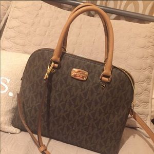 Michael Kors Crossbody